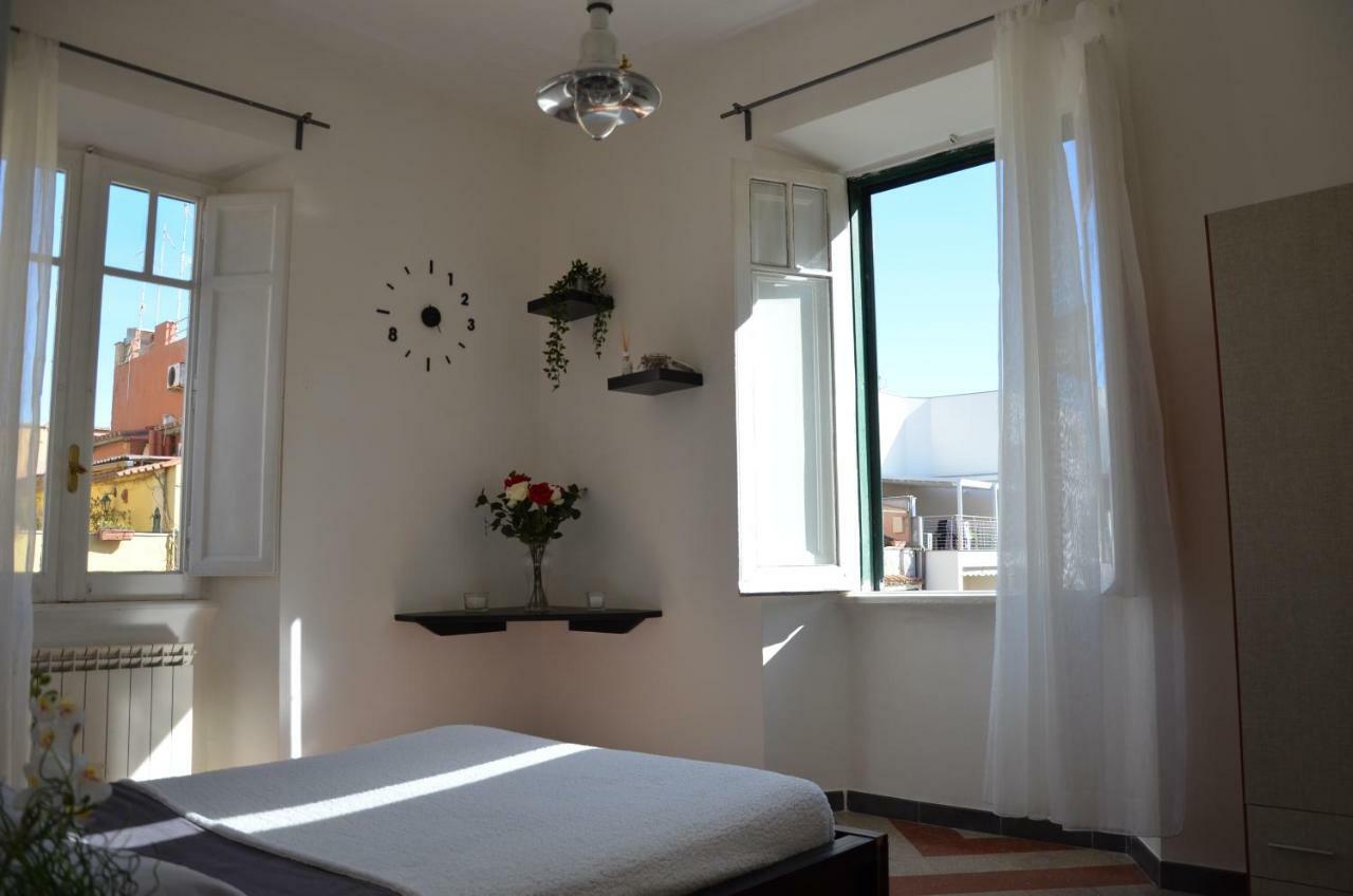 Holidayhouse Ostia - Maestrale Zewnętrze zdjęcie